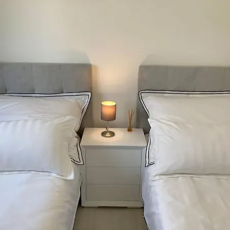 Coco Luxury 3 Bedrooms 公寓 埃斯特波纳